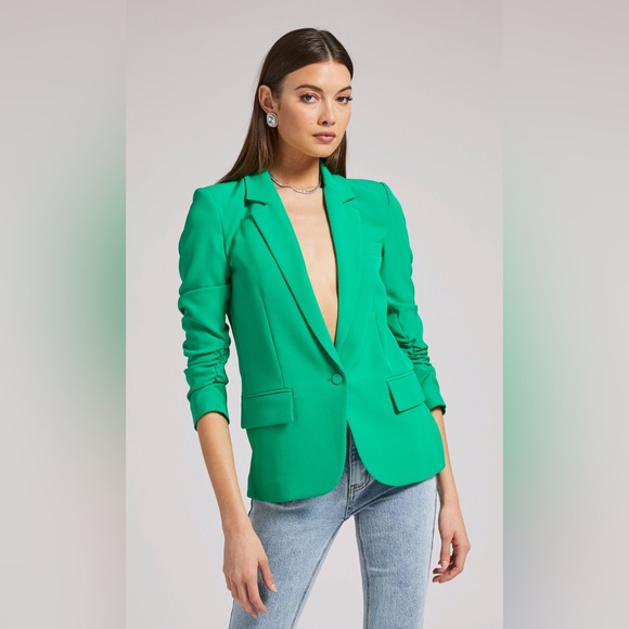 Generation Love Madison Crepe Blazer in Kelly Green - Picture 2 of 3